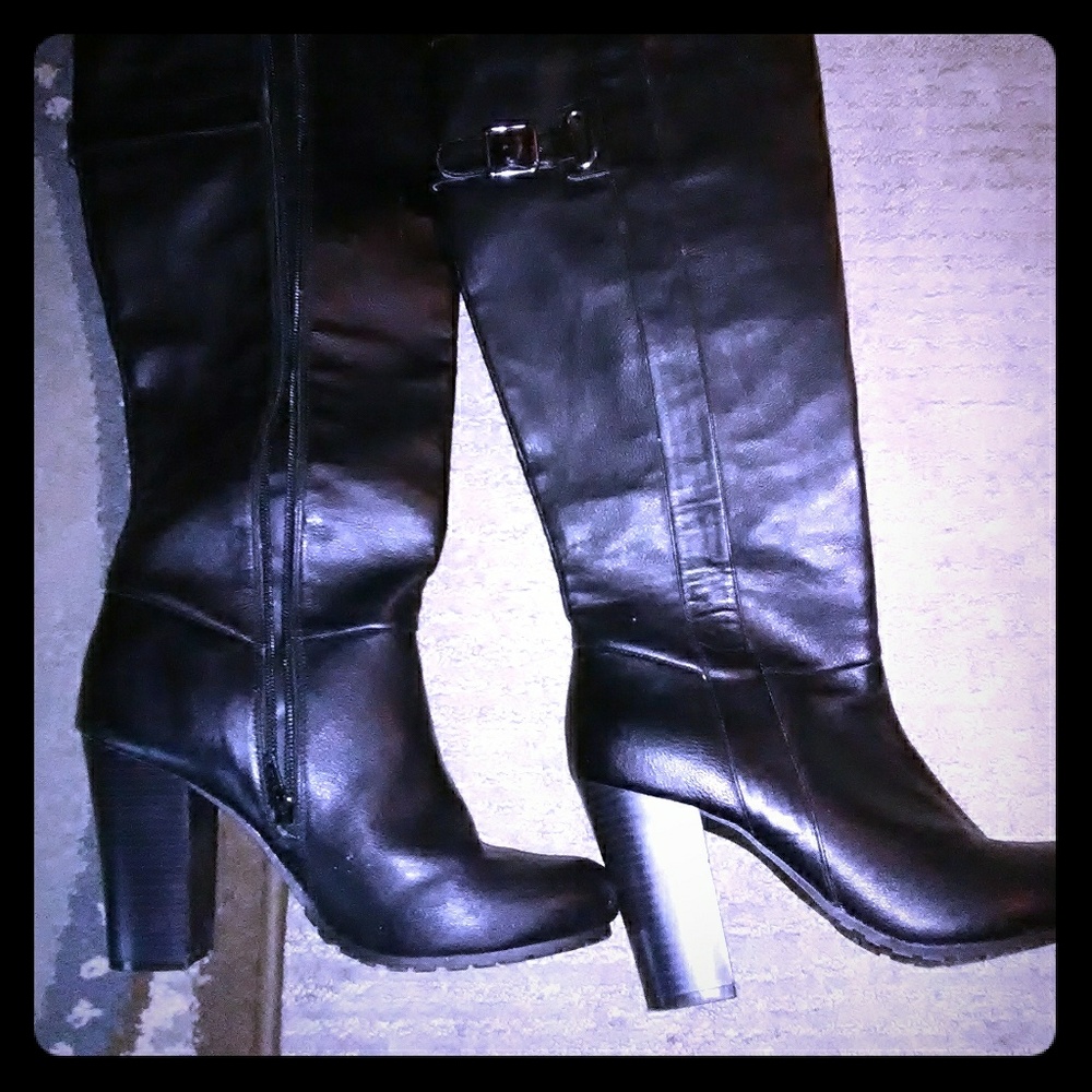 Size 8 leather boots worn once
